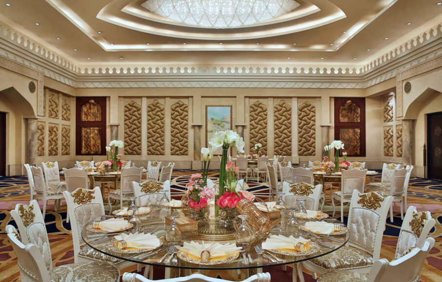 Restaurant, Sharq Village & Spa, A Ritz-Carlton Hotel, Doha, Qatar