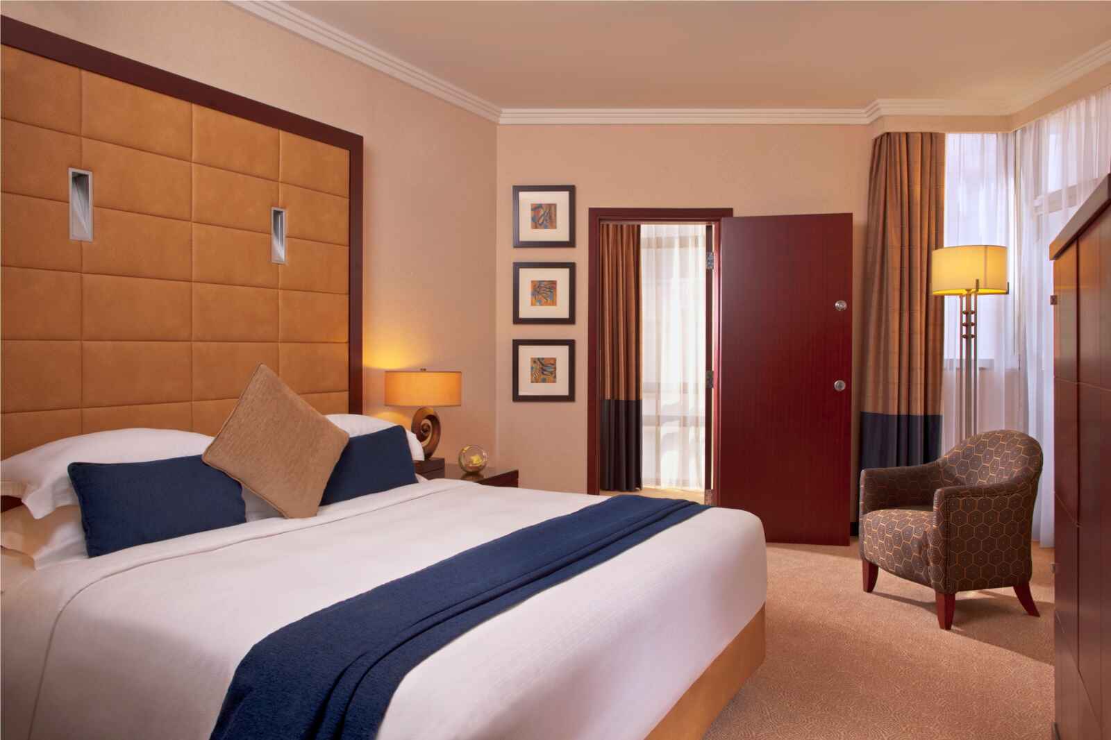 Deluxe Suite, Hôtel Beach Rotana, Abu Dhabi, Emirats Arabes Unis
