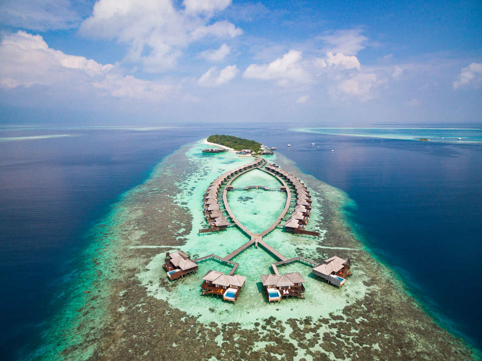Maldives : Lily Beach Resort and Spa