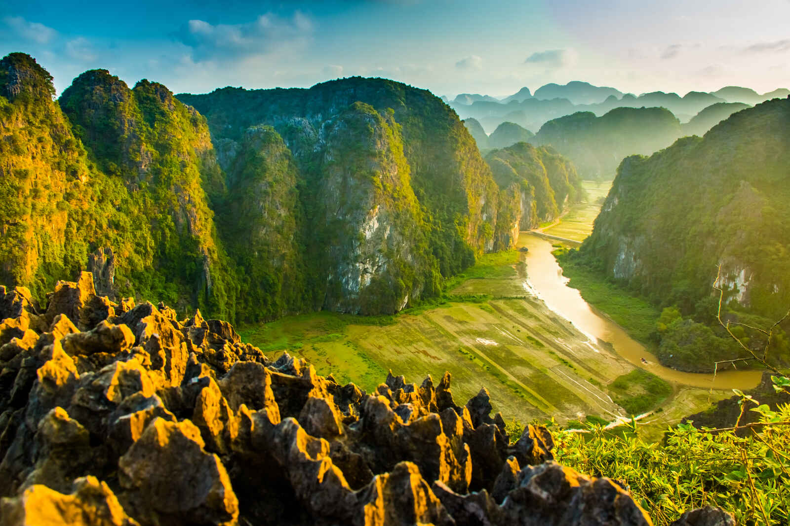 Mua Cave, Ninh Binh, Vietnam