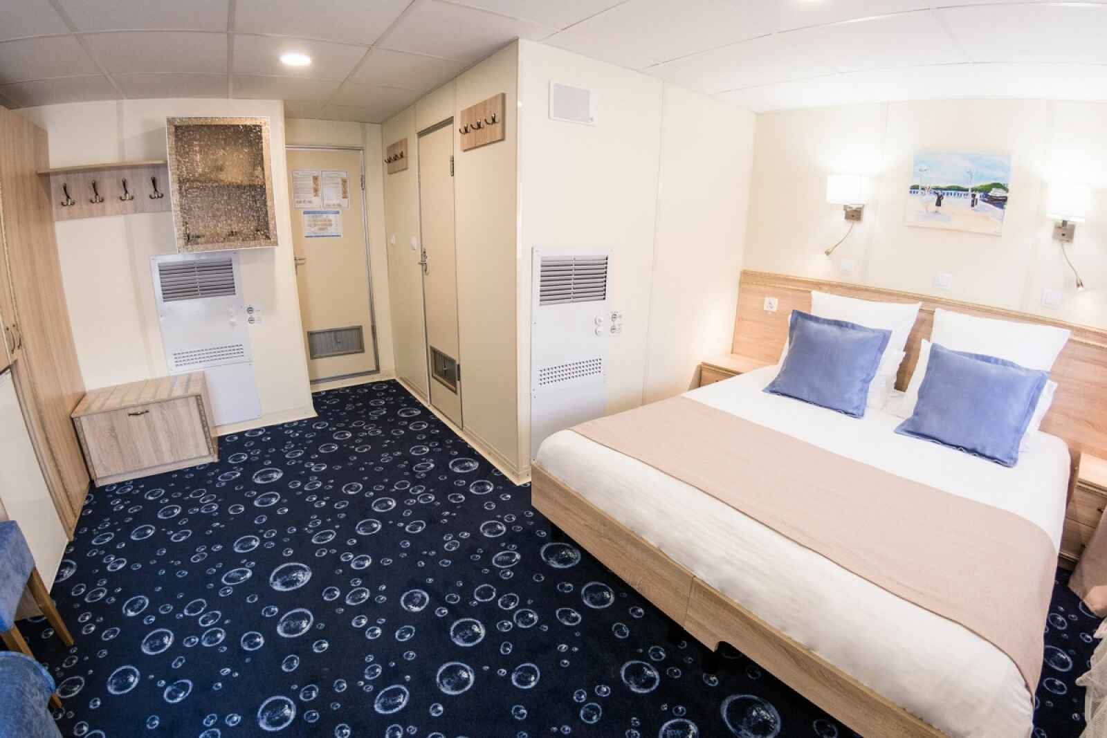 Junior Suite, M/S Crucelake