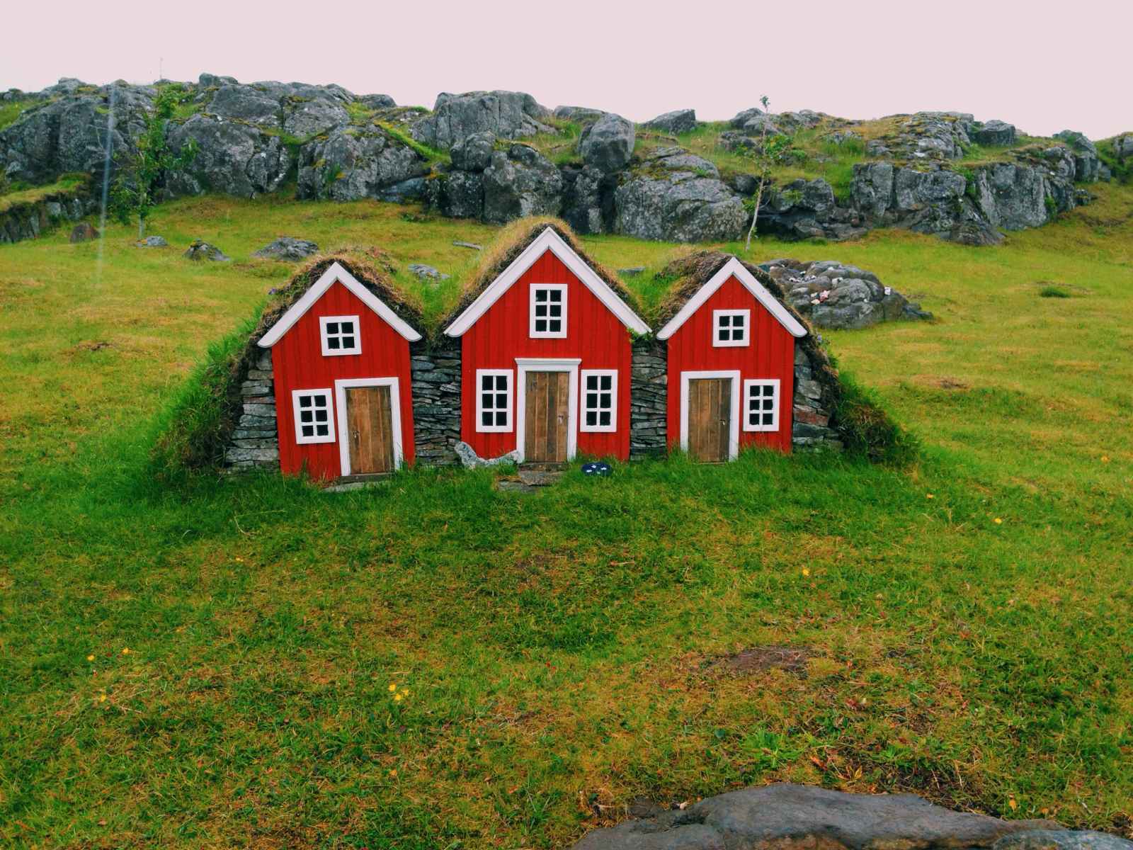 Maisons enterrées, Egilsstadir, Islande

