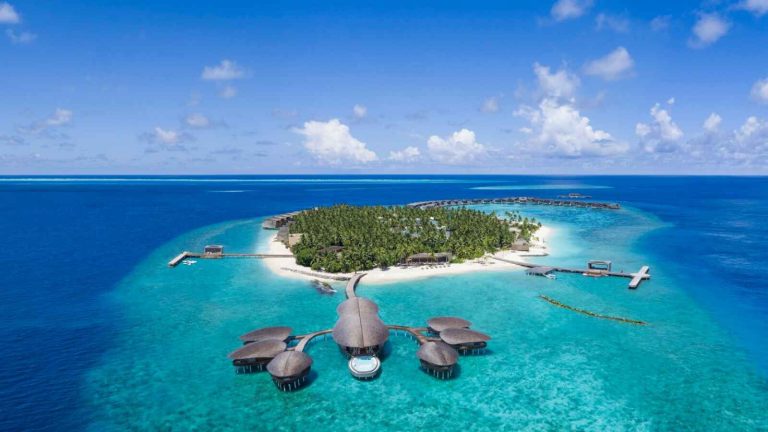 Maldives : The St. Regis Maldives Vommuli Resort