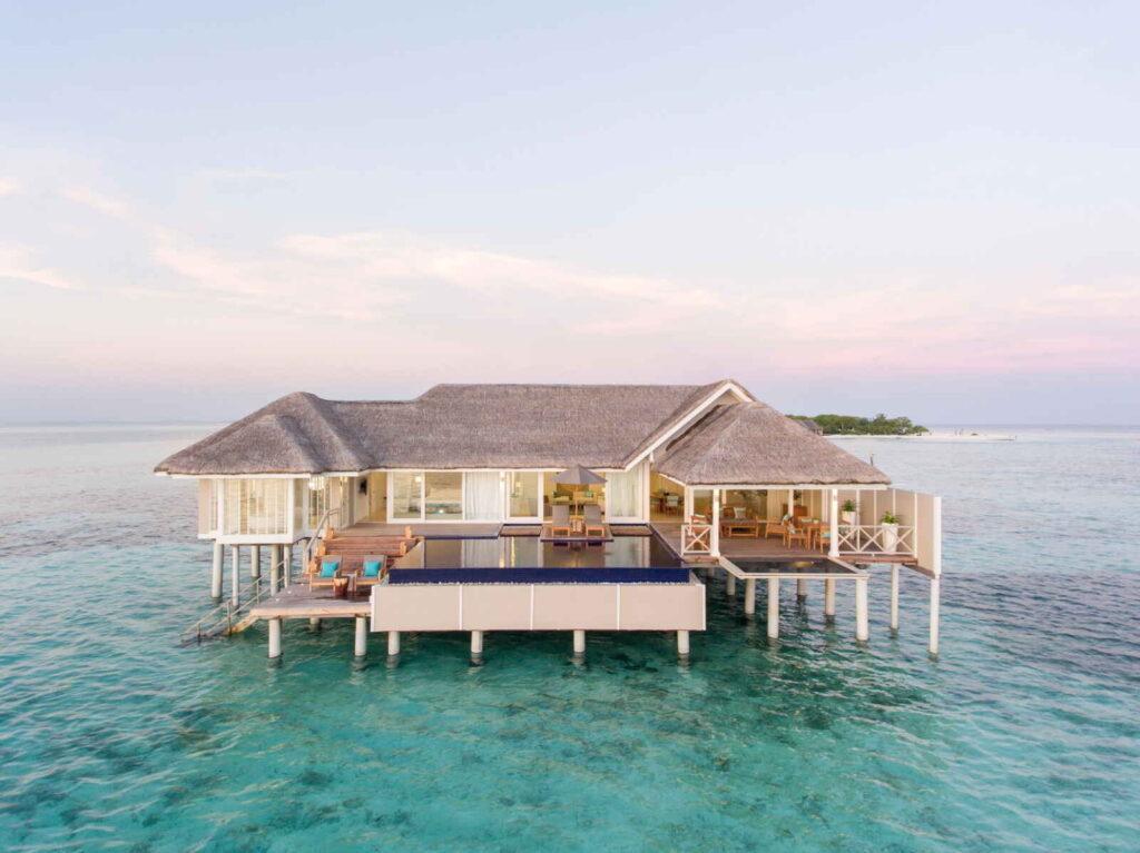 Hôtel sur pilotis aux Maldives