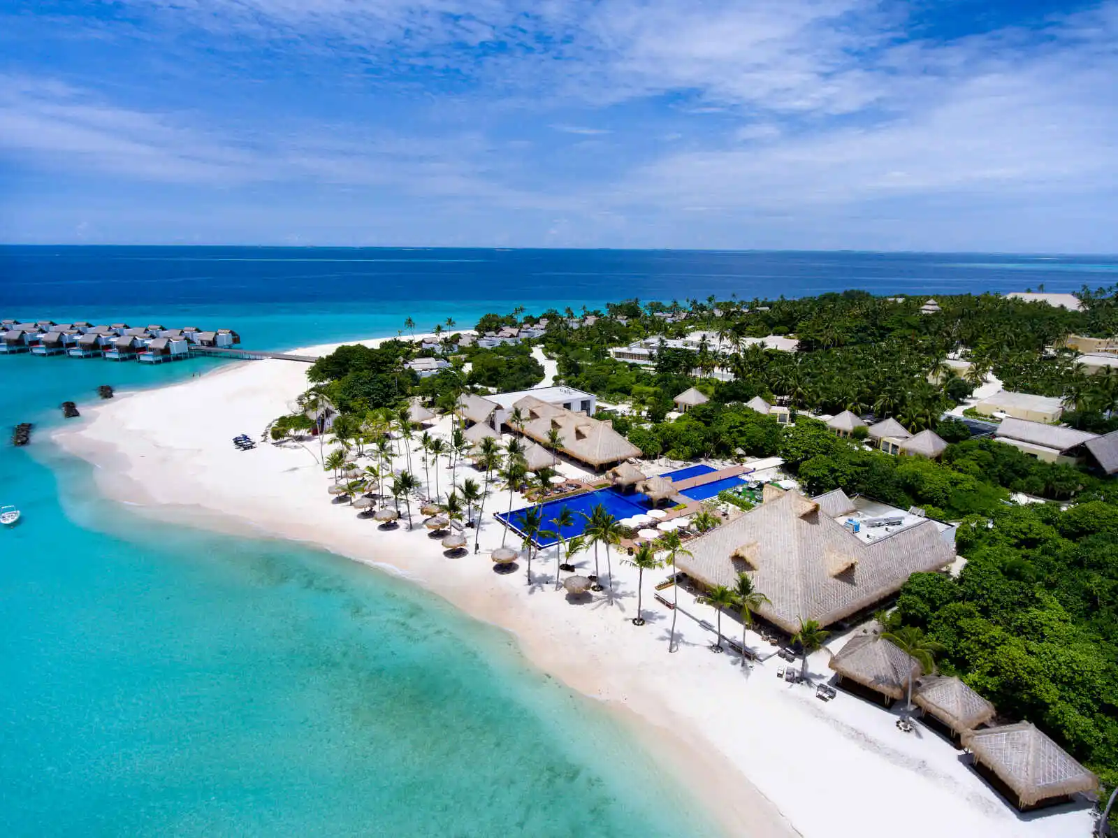 Vue aérienne, Emerald Maldives Resort & Spa, Attoll de Raa, Maldives