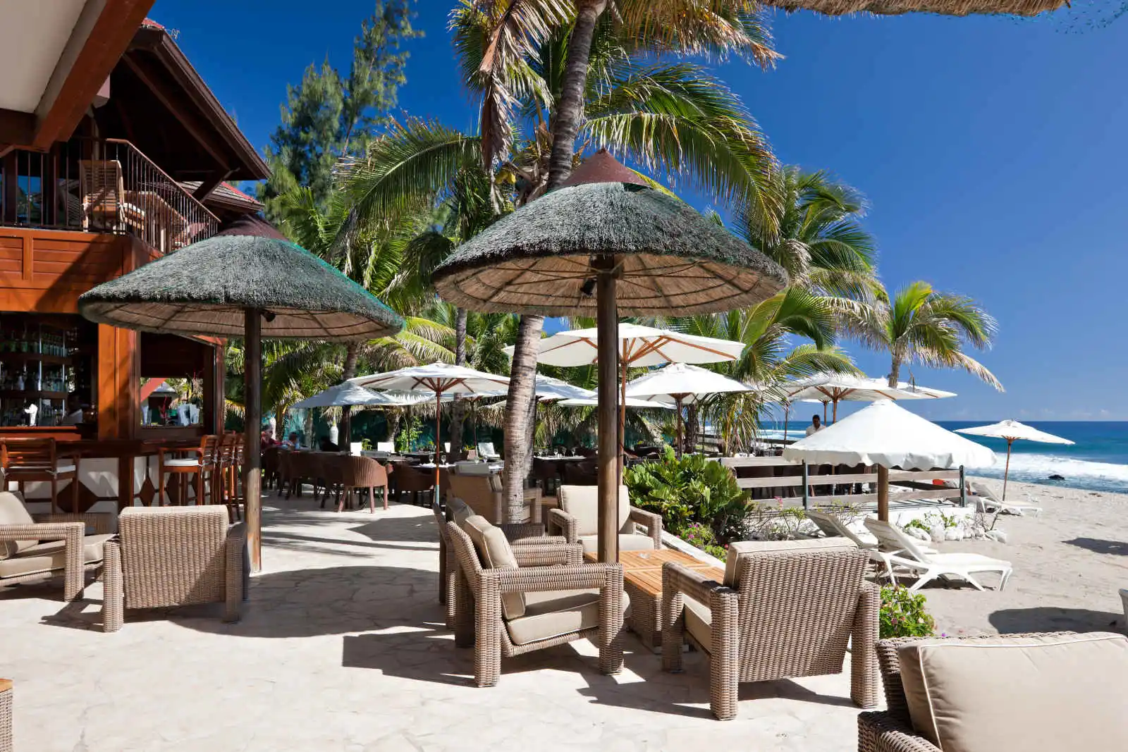 Bar sur la plage, hôtel Le Saint Alexis, Boucan-Canot, La Réunion
