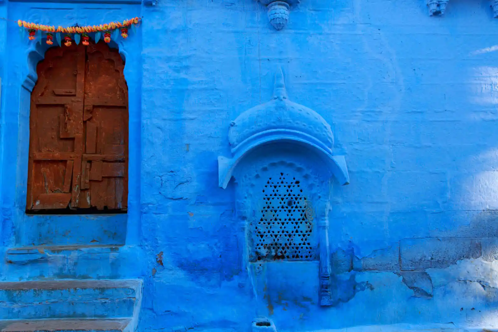 Porte gravée, Ville bleue de Jodhpur, Rajasthan, Inde