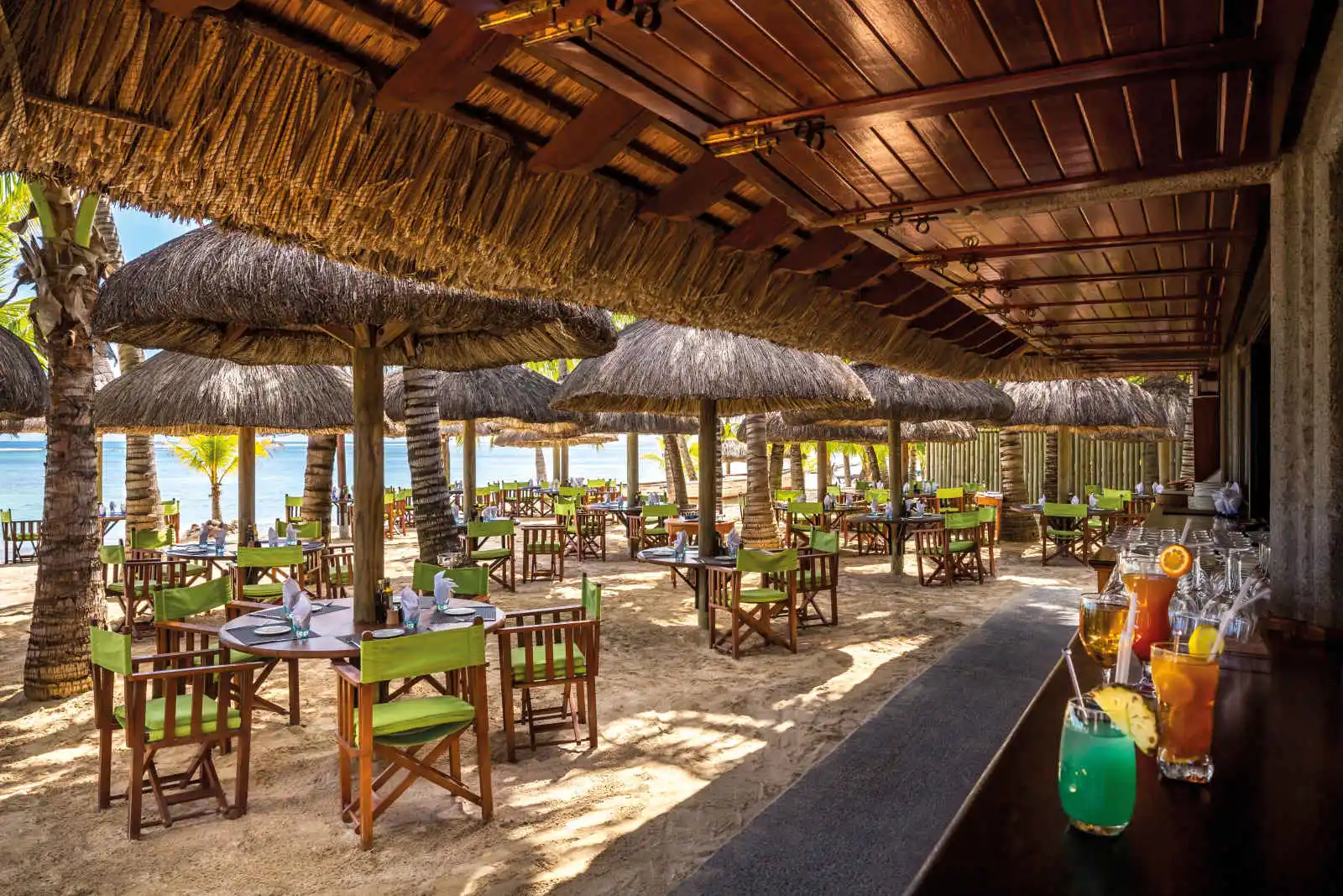 Bar La Plage, Dinarobin Beachcomber Golf Resort & Spa, Ile Maurice