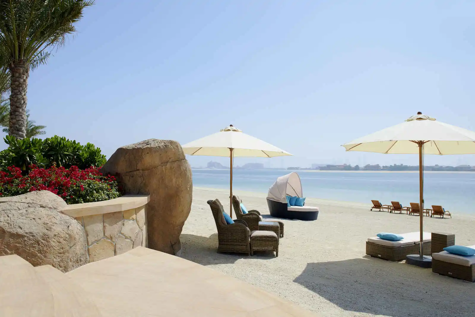 Lodge Villa avec plage privée, Sofitel Dubai The Palm Resort & Spa, Dubaï, Émirats Arabes Unis