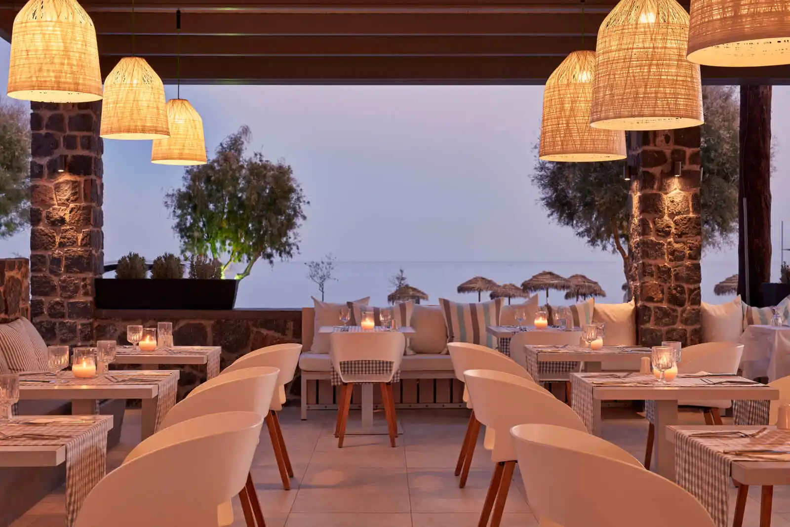 Restaurant, Aquablue Hotel, santorin, Grèce.