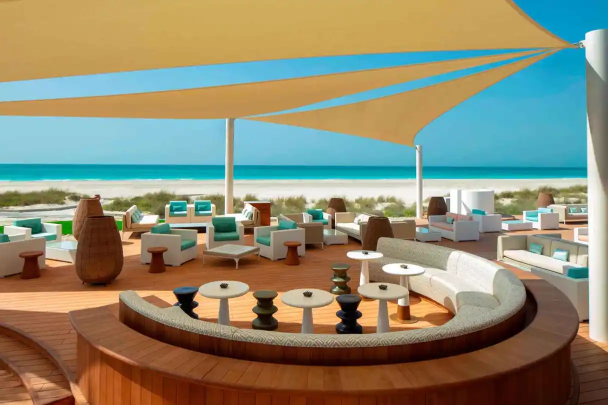 Buddha-Bar à la plage, The St. Regis Saadiyat Island Resort