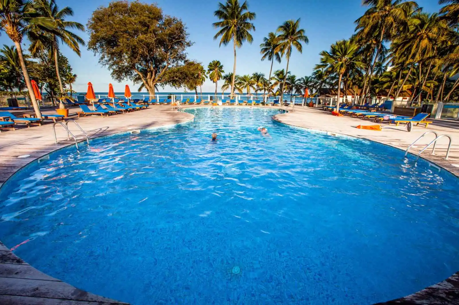 Piscine, Hôtel Langley Resort Fort Royal, Deshaies, Guadeloupe