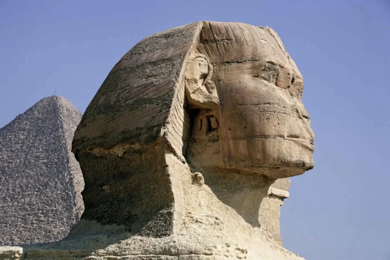 Égypte : Sourire du sphinx