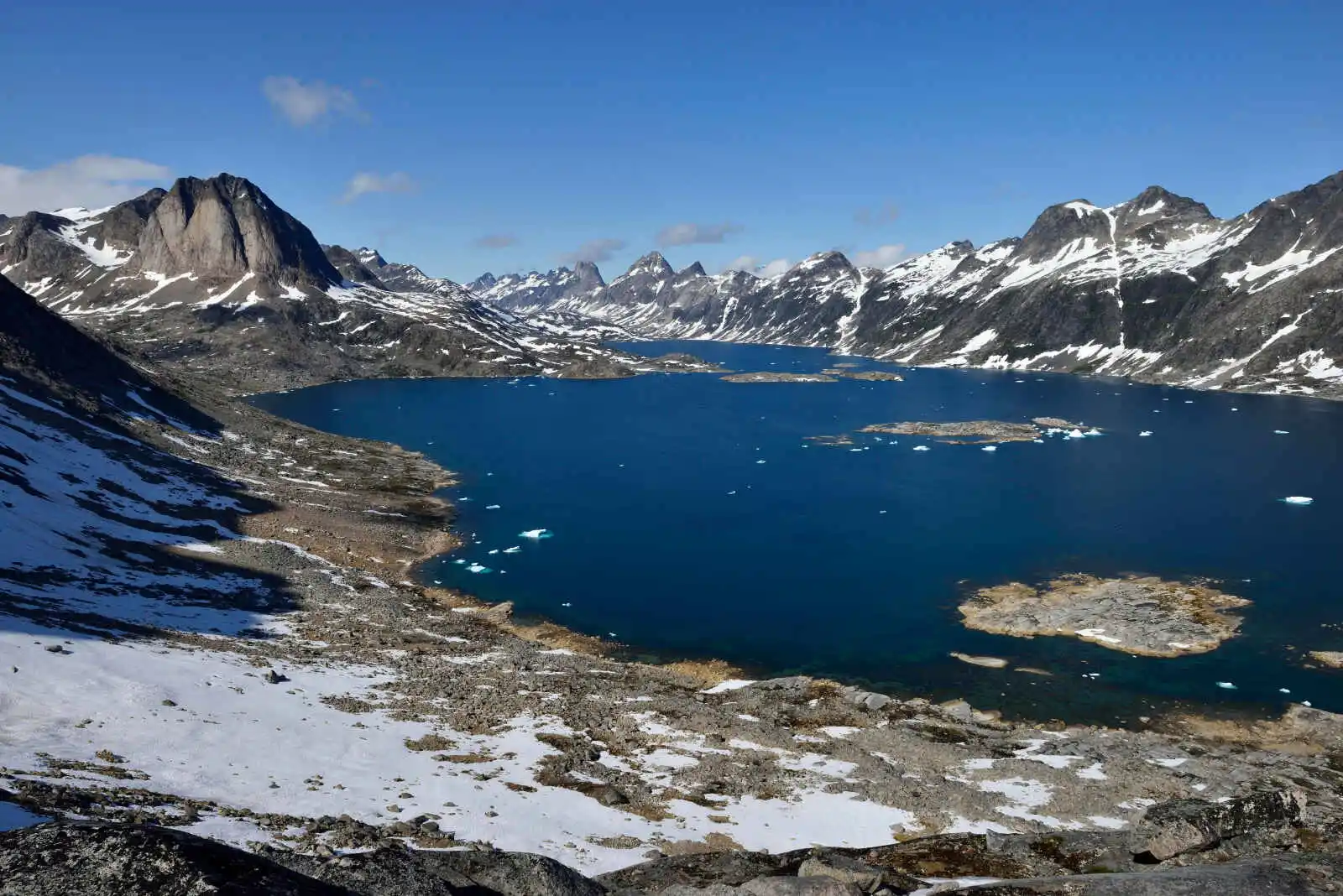 Tasiilak et le fjord d'Imiilaa, région d'Ammassalik, Groenland, Danemark
