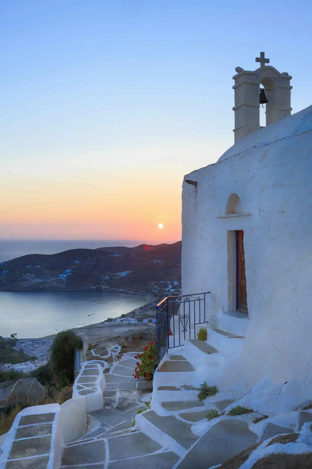 Coucher de soleil sur l''Ile d'Ios, Cyclades, Grèce