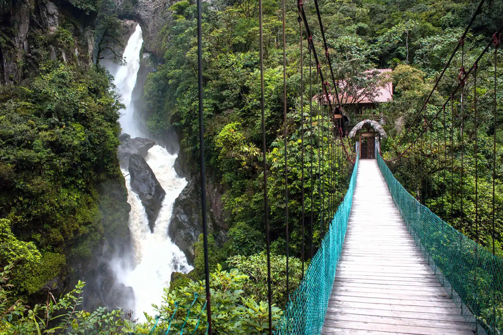 Cascade Pailon del Diablo, Banos, Equateur