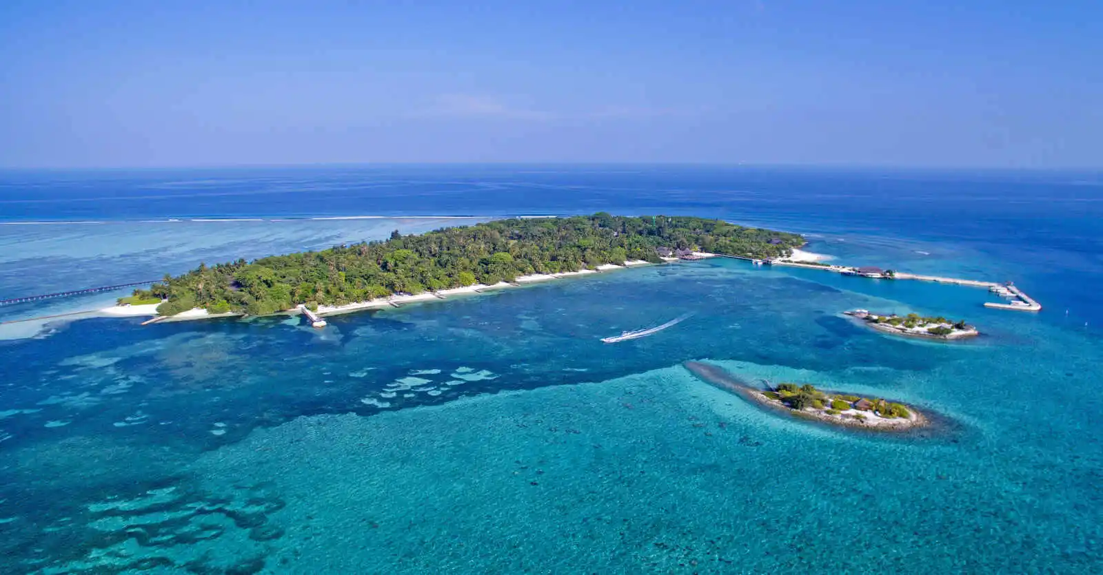 Vue aérienne de l'atoll Malé Nord, hôtel Adaaran Select Hudhuran Fushi