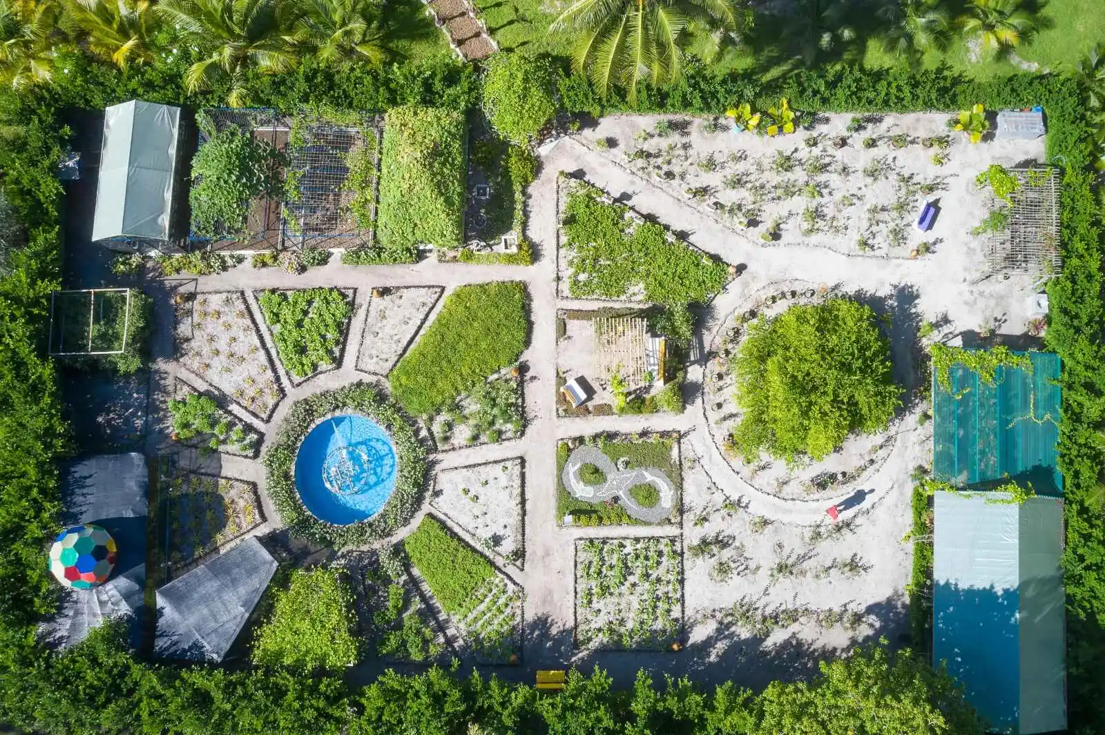 Vue aérienne des jardins de l'hôtel, Villa Park, Sun Island
