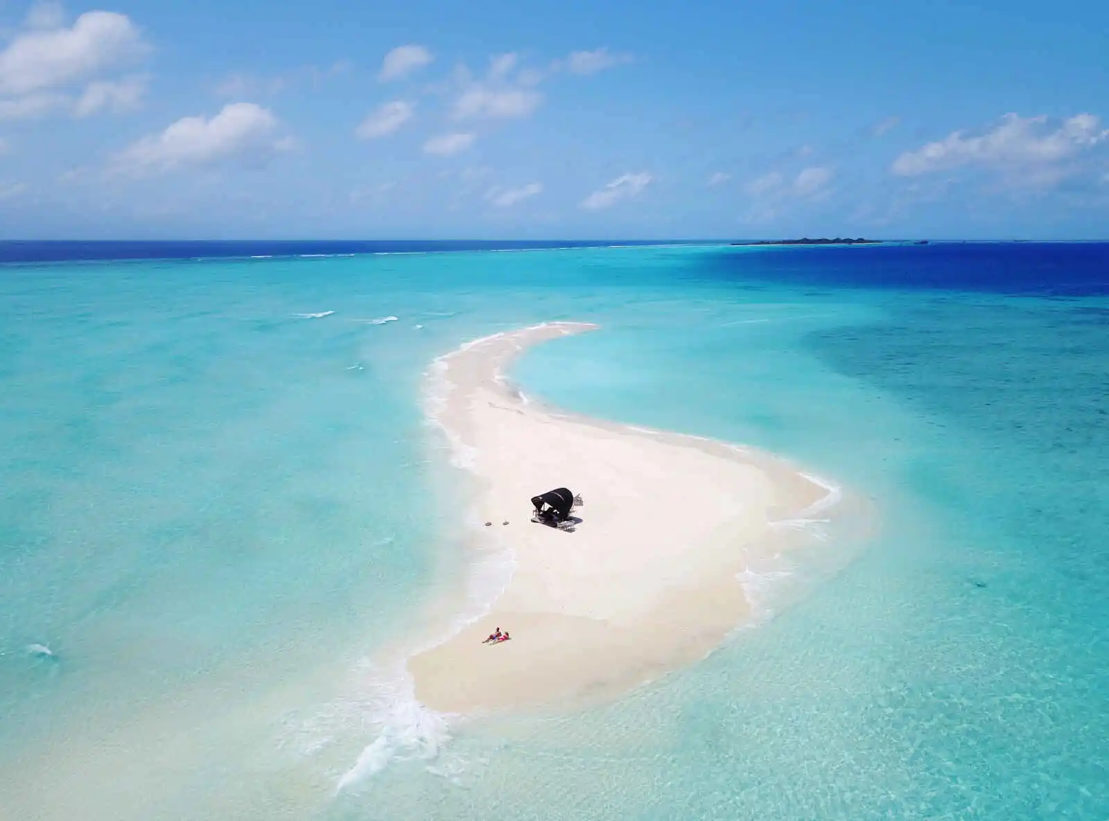 Vue aérienne Hurawalhi Island Resort, Maldives