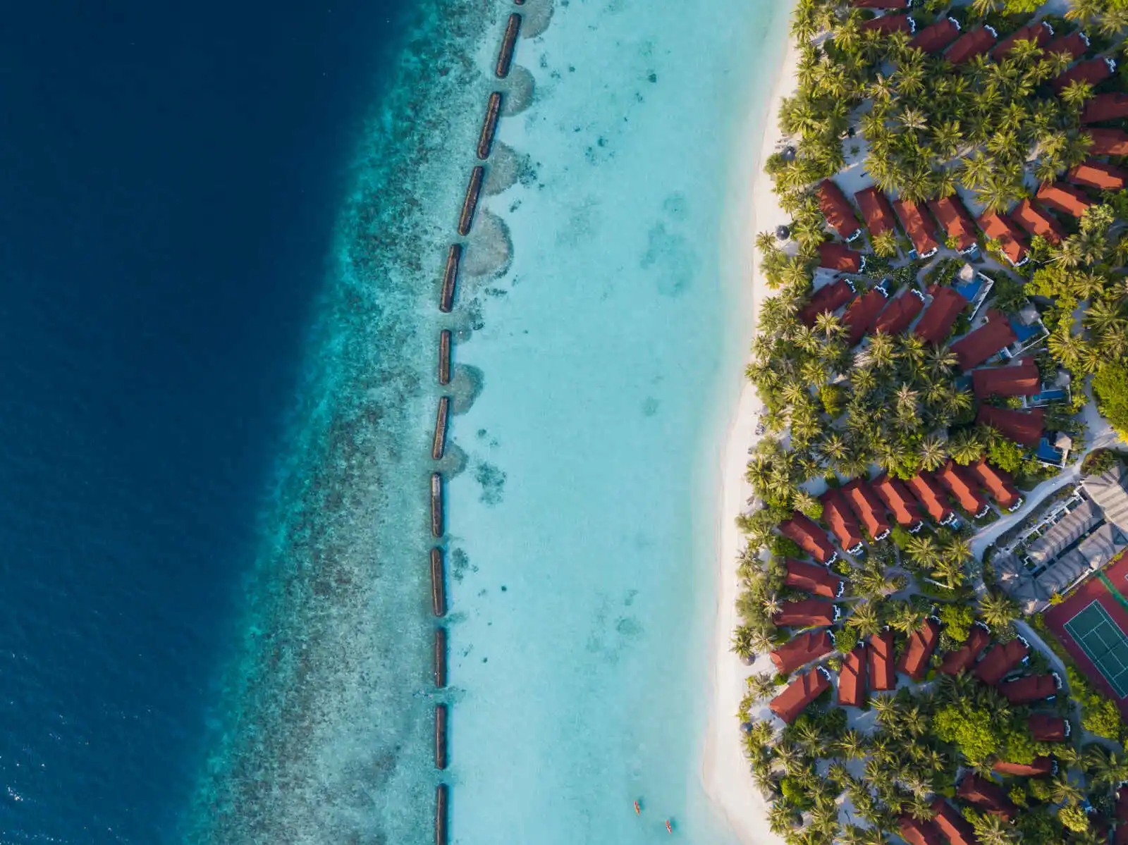 Vue aérienne villas, Kurumba Maldives, Maldives