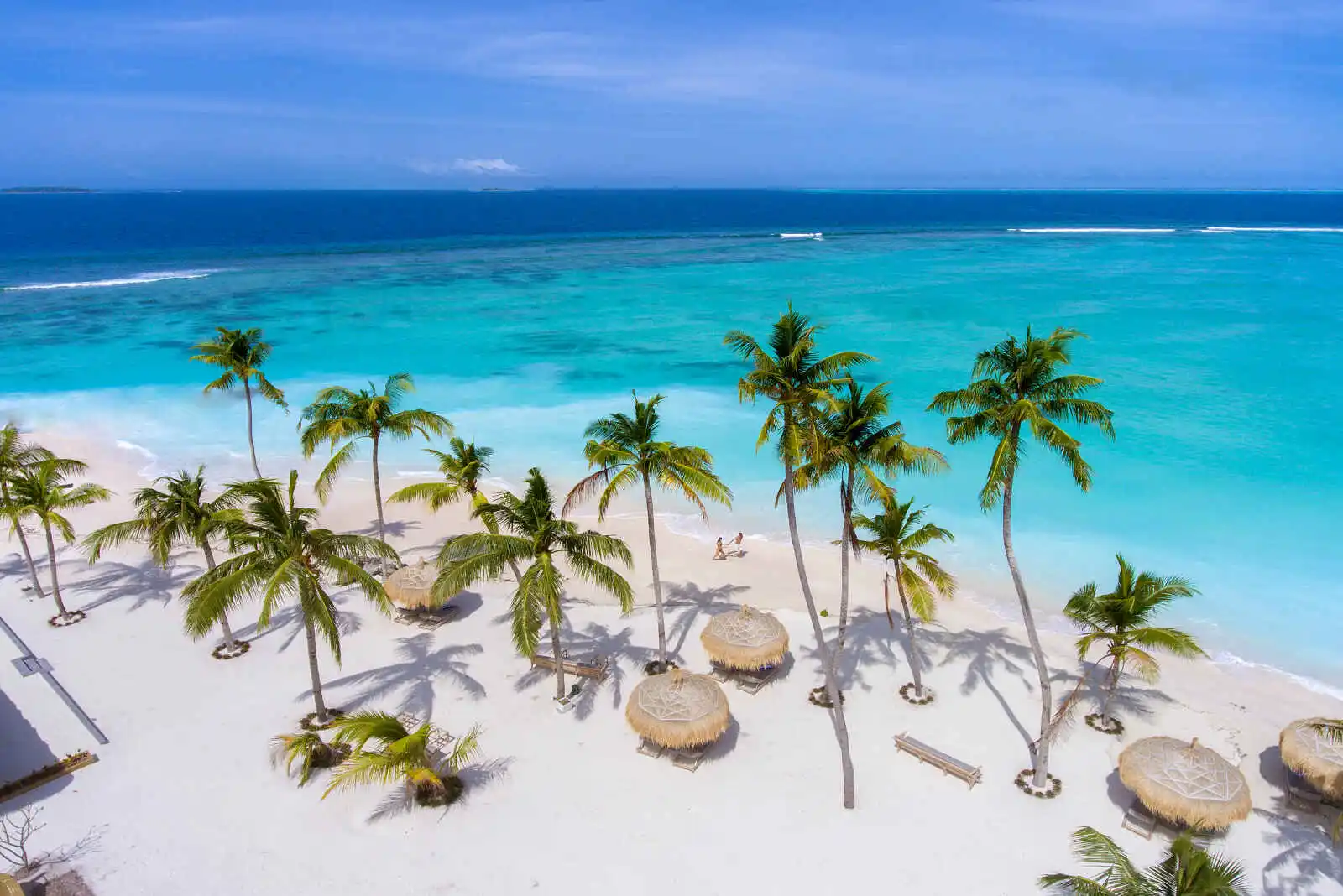 Vue aérienne plage, Emerald Maldives Resort & Spa, Maldives