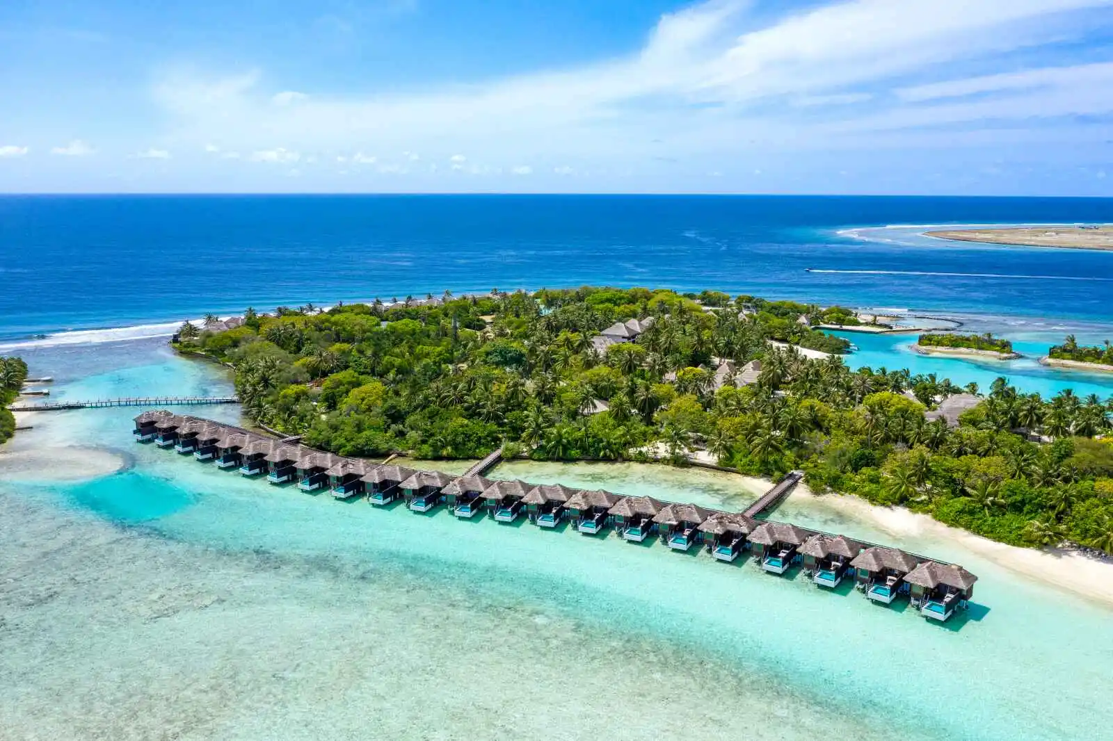 Vue aérienne de l'hôtel, Sheraton Maldives Full Moon Resort & Spa