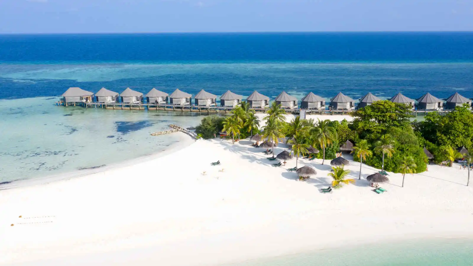 Villas sur pilotis, Kuredu Island Resort & Spa, Maldives