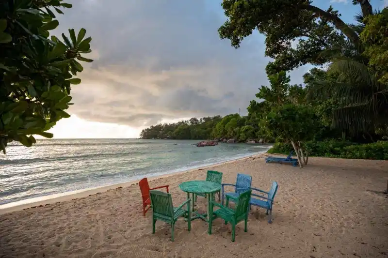 Repas sur la plage, Beach Crown Hotel, Seychelles