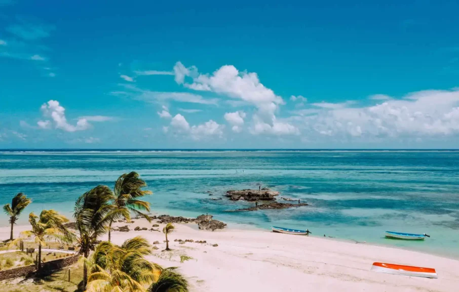 Travel_Lab_Île_M_000110475