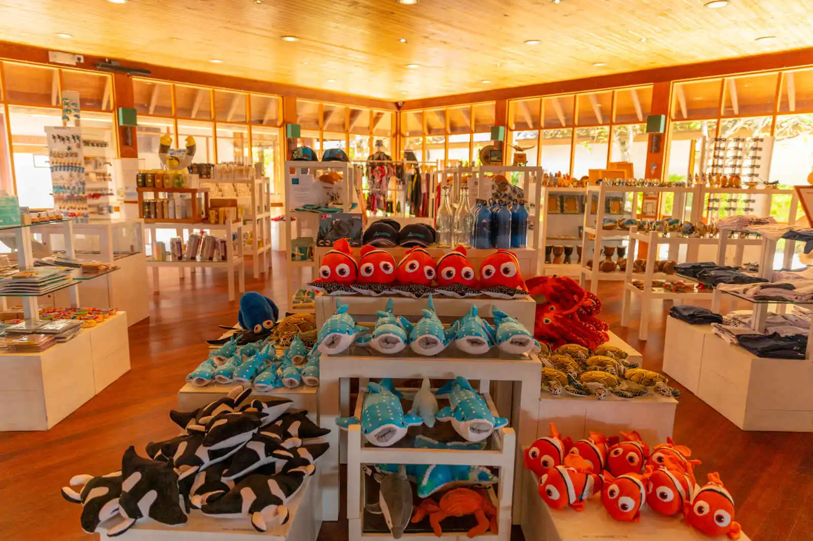 Boutique, Vilamendhoo Island Resort & Spa, Atoll d'Ari, Maldives