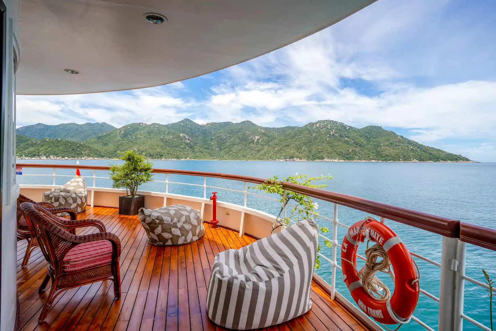 Terrasse, R/V La Marguerite