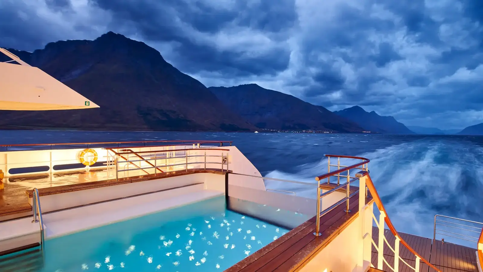 Piscine, Le Champlain, Les Explorers, PONANT