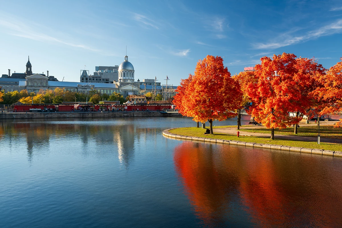 Vieux-Port de Montréal en automne, Québec, Canada
