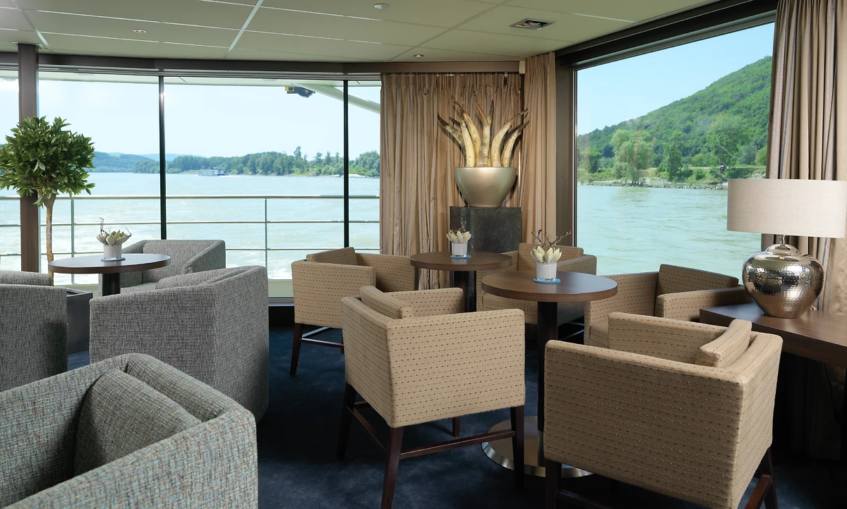 Salon Club, M/S Amadeus Elegant