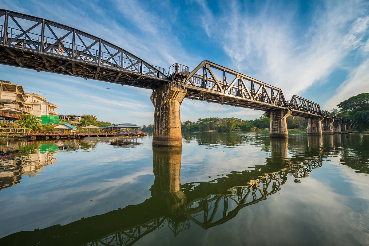 Pont de la rivière KwaÏ, Kanchanaburi, Thailande