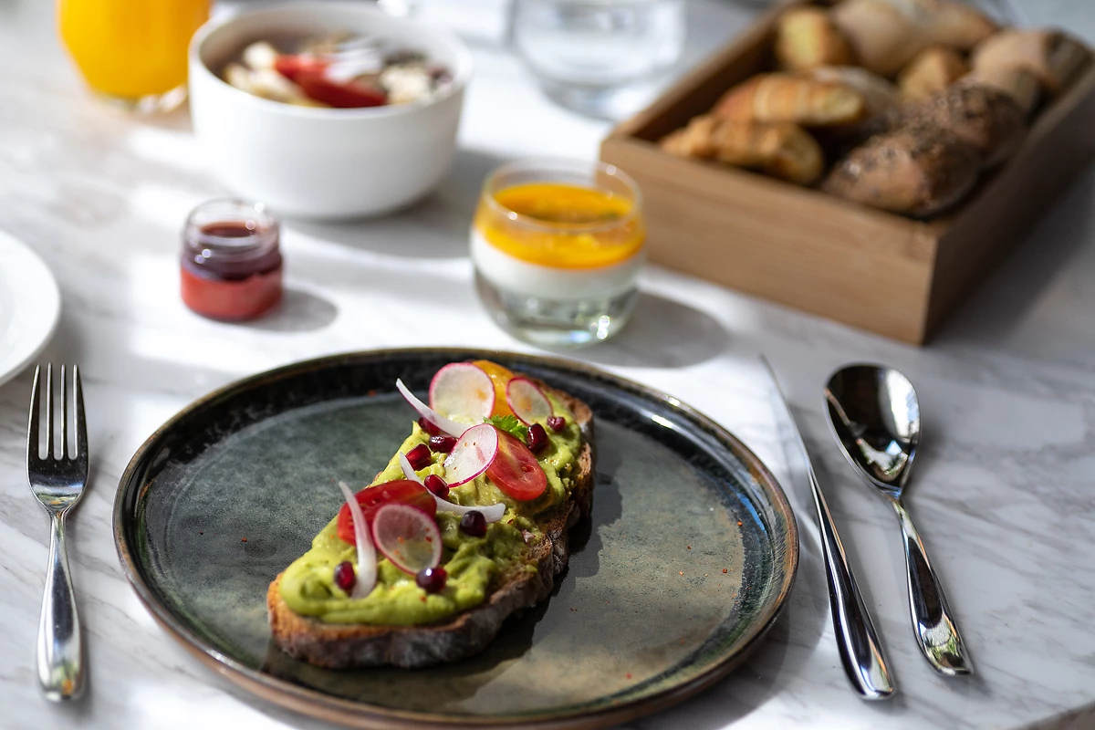 Petit-déjeuner servis au restaurant l'Océan, hôtel Daios Cove
