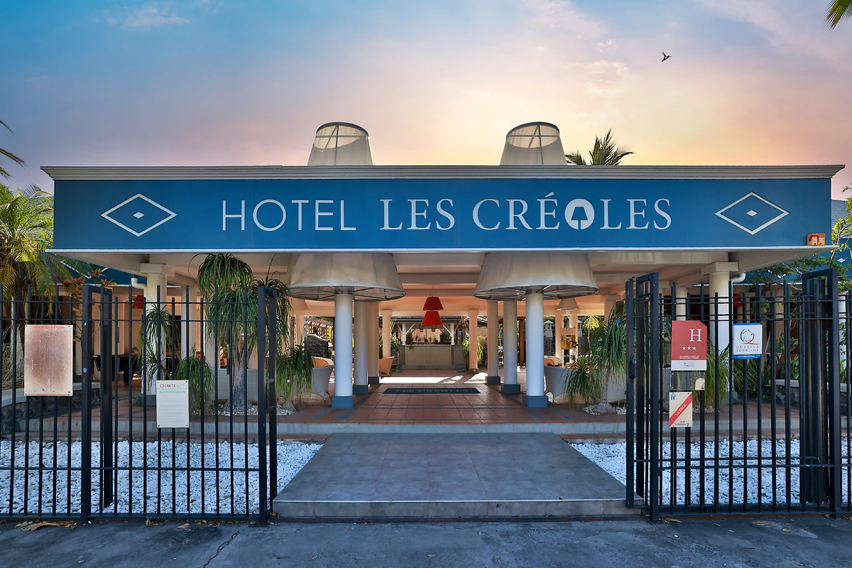 Façade d'entrée de l'hôtel, hôtel Les Créoles
