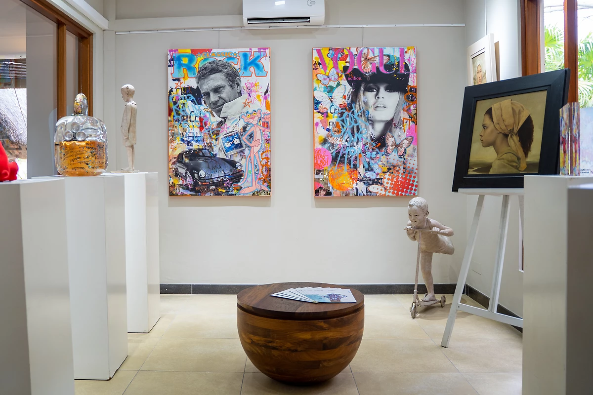 Galerie d'art, hôtel Sands Suites Resort & Spa