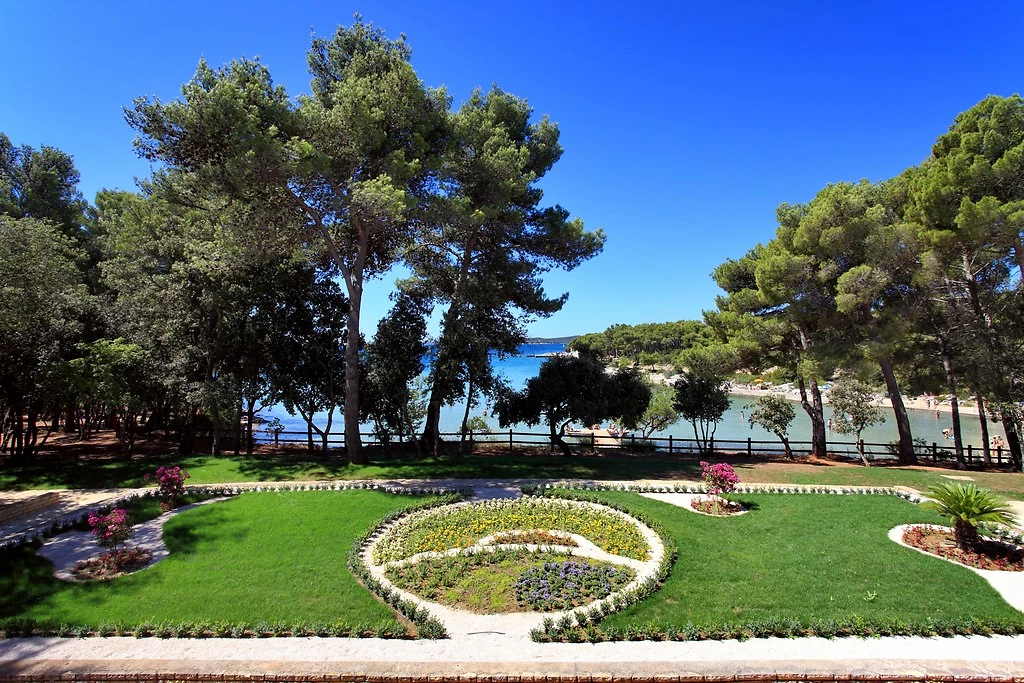 Jardin, Crvena Luka Resort