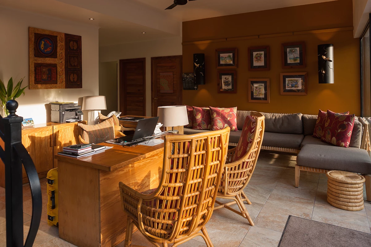 Réception, Le Repaire, Seychelles