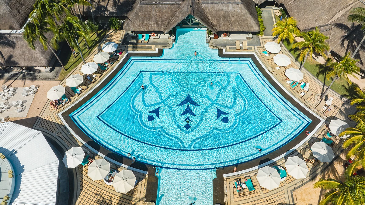 Vue aérienne de la piscine, Shandrani Beachcomber Resort & Spa, Ile Maurice