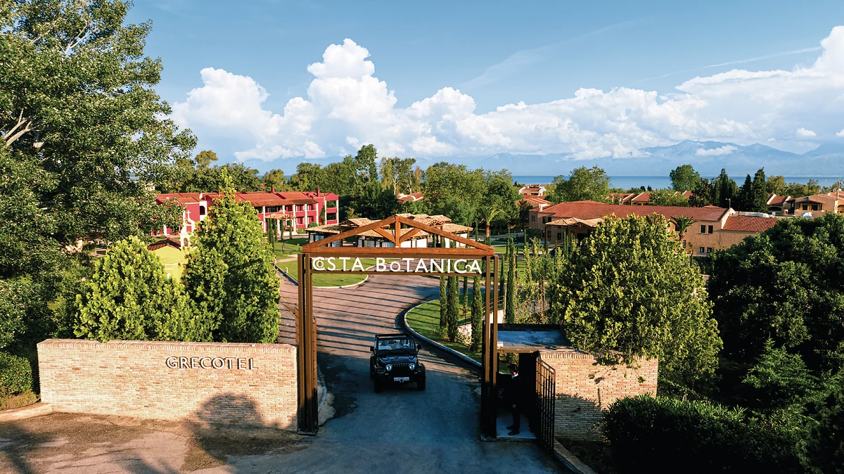 Entrée de l'hôtel, hôtel Grecotel LUX ME Costa Botanica