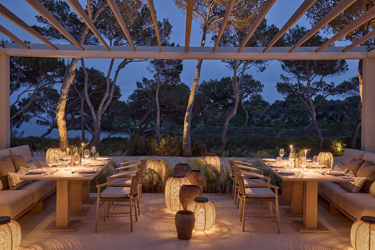 Restaurant Seasons, hôtel Ikos Porto Petro