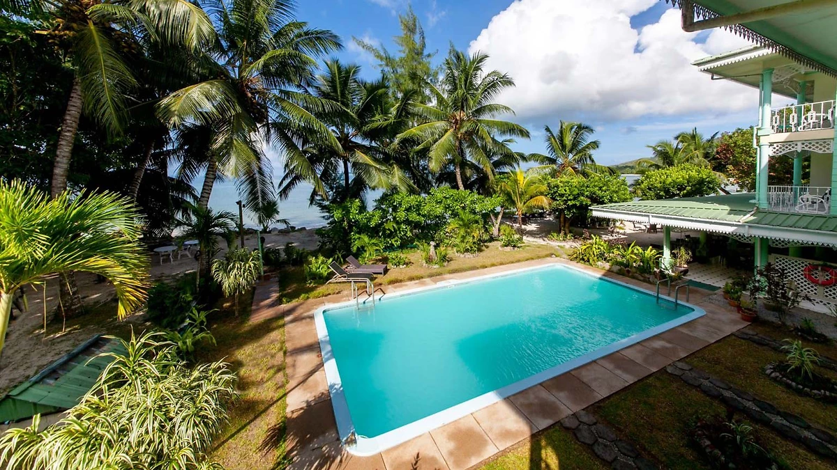 Piscine de l'hôtel, Palm Beach Hotel