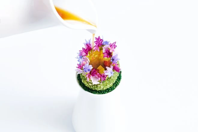 Plat servis au restaurant Spectrum, Waldorf Astoria Amsterdam