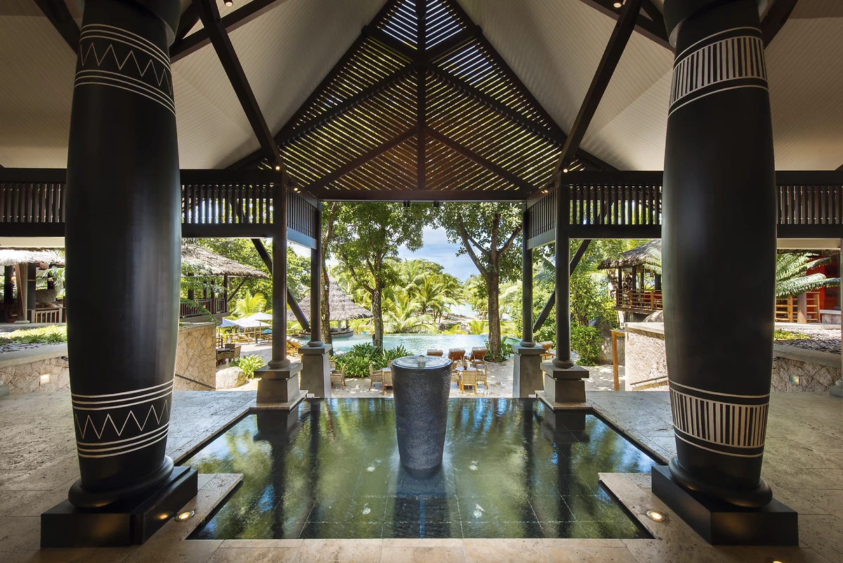 Hall d'entrée de l'hôtel, Constance Lémuria Seychelles