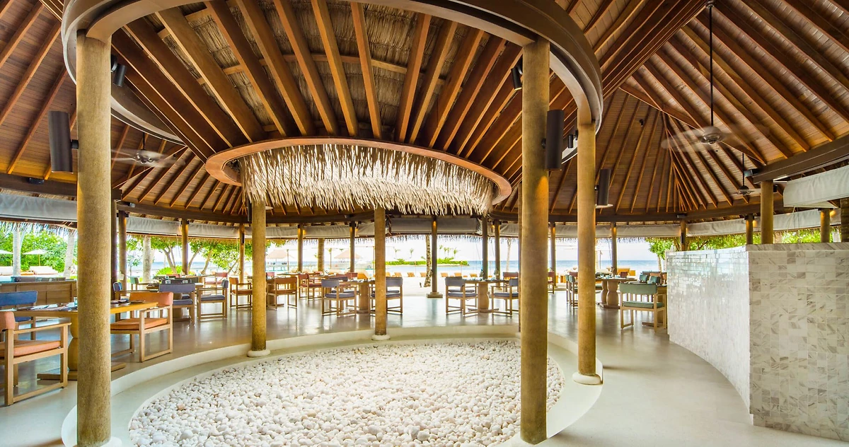 Un des restaurants de l'hôtel, COMO Maalifushi
