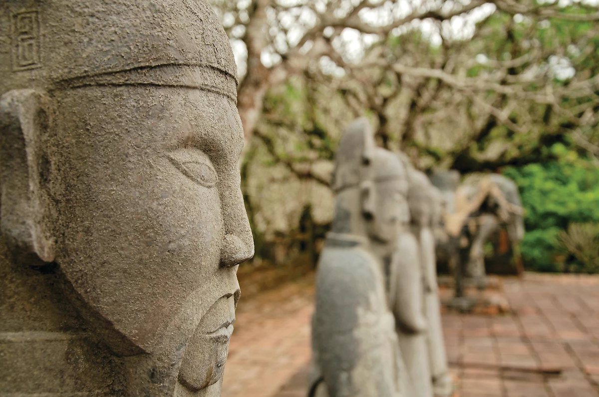 Statue, tombeau impérial de Tu Duc, Hué