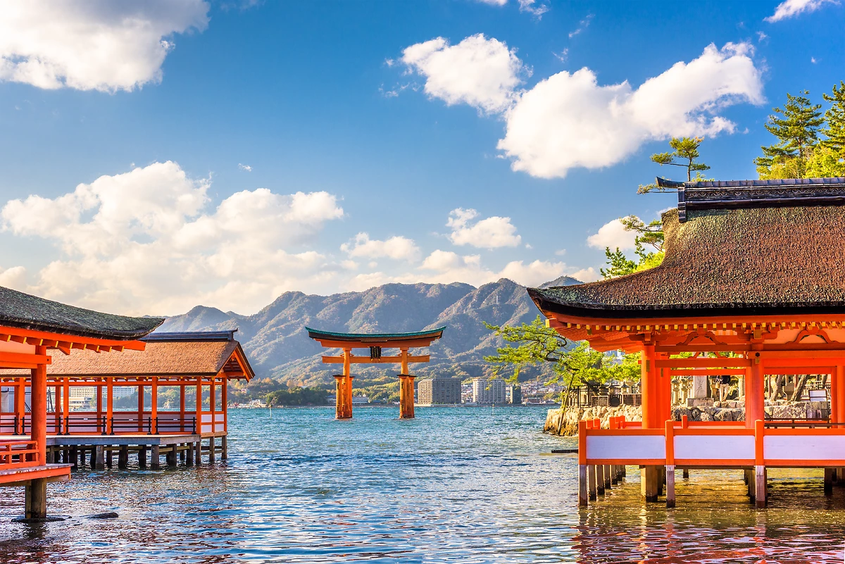 Torii, Miyajima, Japon