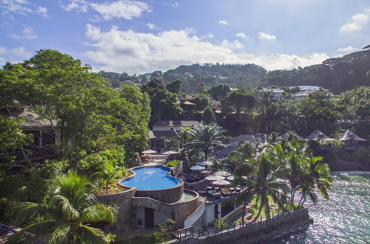 Vue extérieure de l'hôtel, Hilton Seychelles Northolme Resort & Spa